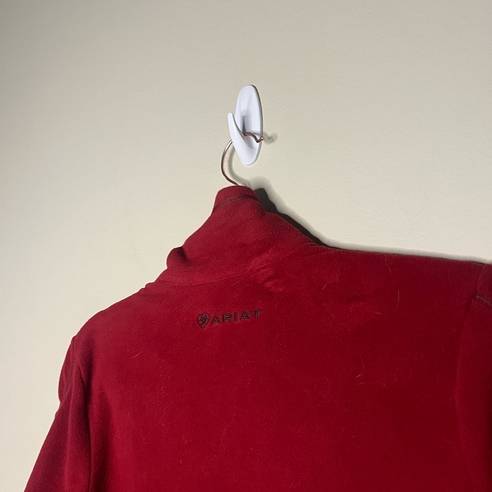 Ariat Red Ruched Sleeve Fleece Jacket - Picture 8 of 9